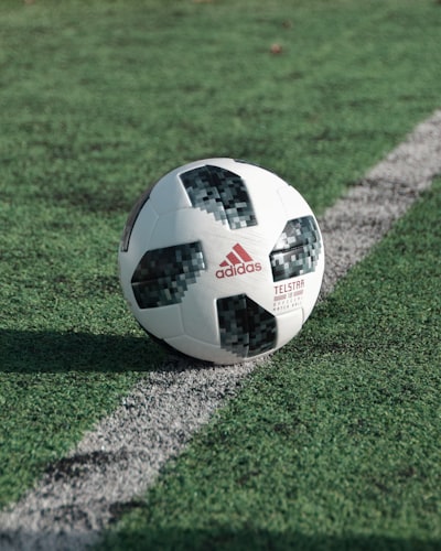 نتائج وترتيب الدوري الألماني 2024-2025أحدث التطورات والمواجهات المثيرة